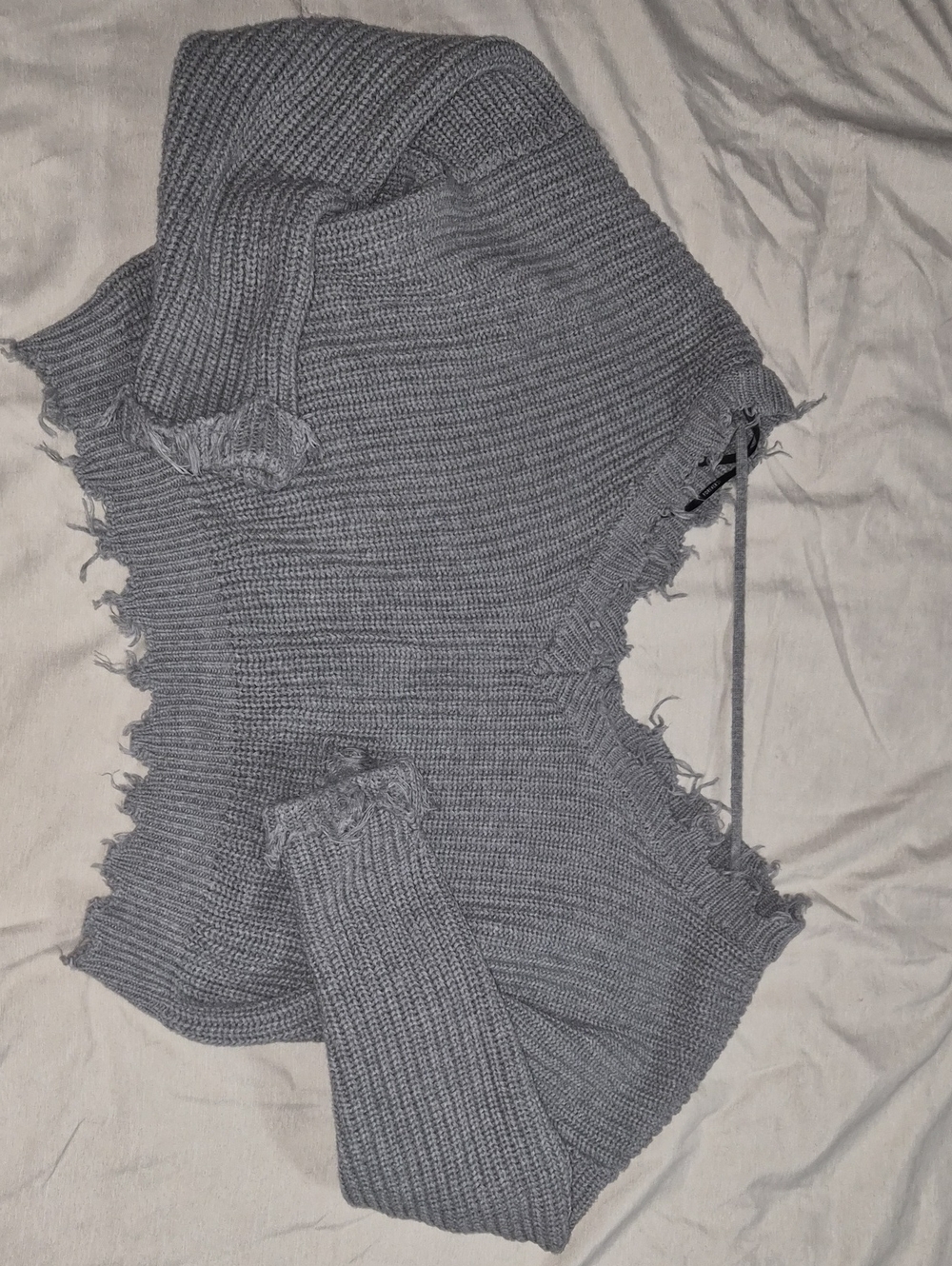 Forever 21 Gray Crop Frayed Knit Sweater